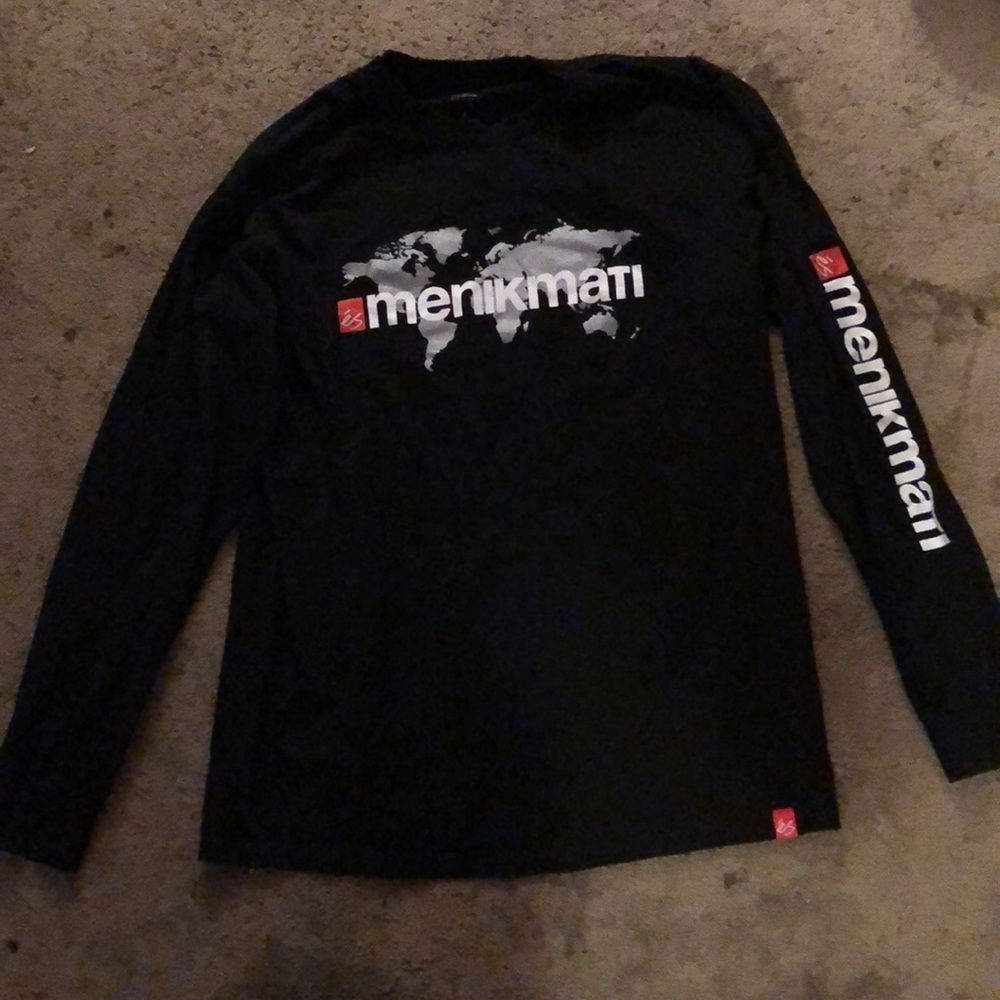 Es menikmati long sleeve
